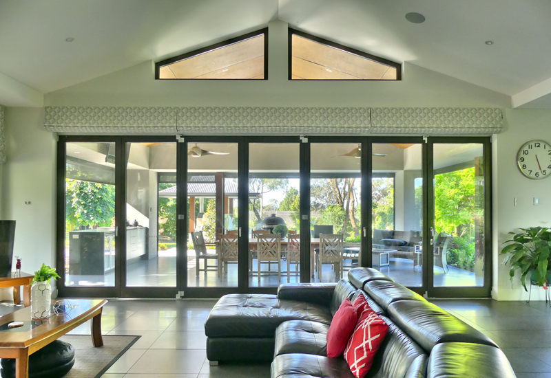 Bifold-doors-closed