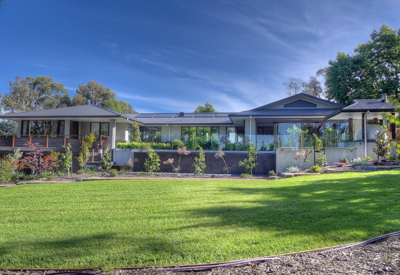 Indoor-Outdoor-house