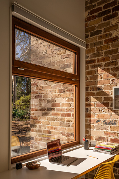 Fixed window with Clerestory window above BAL-FZ