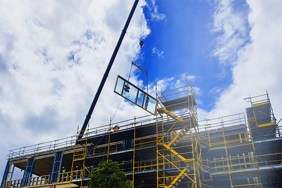 Clifton Hill Passive House Primary School - installation 35m2 window crane